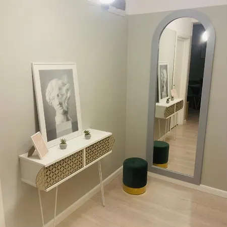 Velvet 105 Mamaia Nord شقة